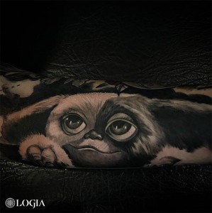 tatuaje-brazo-gremlin-logia-barcelona-diego 